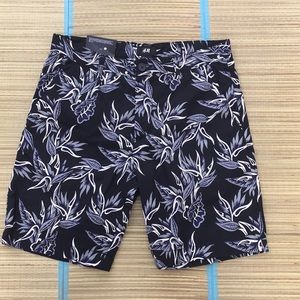 H&M Slim Fit Golf Shorts Hawaiian Floral Size 30